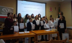 Uczennice z kostomłockiej szkoły wzięły udział w Dolnośląskim Konkursie Plastycznym