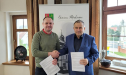 Podpisano umowę na przebudowę ulicy Kalinowej w Wilkszynie