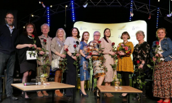 Wernisaż prac grupy malarskiej "Rozmalowani"