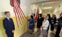 Przyjęcie sztandaru w Szkole Podstawowej im. Jana Brzechwy w Mieczkowie