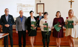 Pięć nauczycielek z awansem na nauczyciela mianowanego