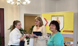 Gmina Kostomłoty: Awanse zawodowe i stypendia dla uczniów