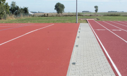 Boisko przy szkole w Ujeździe Górnym już gotowe!