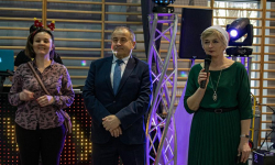 Tłumy na bożonarodzeniowym kiermaszu w Lutyni [zdjęcia]