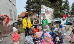 Maluchy ze Żłobka w Kostomłotach odwiedziły Urząd Gminy w Kostomłotach