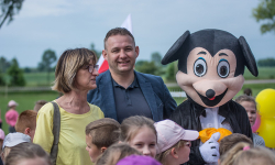 Gminny Dzień Dziecka w Piekarach 