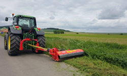 Informacja o ograniczonym koszeniu trawy na pasach zieleni