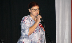 Twórczość w cieniu wyzwań: Rozmowa z Kingą Szajną-Zamłyńską o poezji, macierzyństwie i sile