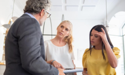 Upadłość konsumencka w praktyce – jakie przynosi korzyści i kto może z niej skorzystać?