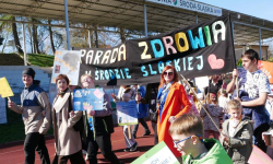 Średzka Parada Zdrowia na stadionie miejskim w Środzie Śląskiej