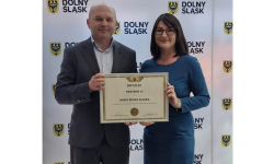 Budowa hali sportowej przy Szkole Podstawowej nr 1 w Środzie Śląskiej staje się faktem