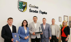 Dwa nowe autobusy elektryczne wzmocnią flotę Średzkiej Komunikacji Publicznej