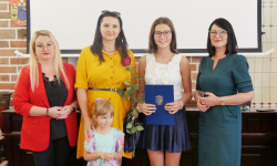 Najzdolniejsi uczniowie ze Środy nagrodzeni stypendiami