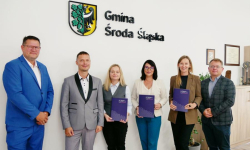 Nowe możliwości dla mieszkańców i edukacji. Gmina Środa Śląska podpisała porozumienie z DSW