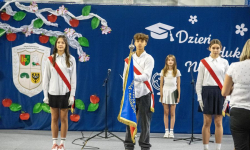 Dzień Edukacji Narodowej i nadanie herbu szkole w Pisarzowicach