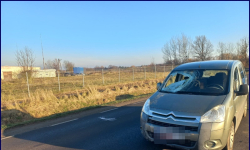 Poważny wypadek z udziałem rowerzysty w Białkowie. 62-latek w ciężkim stanie trafił do szpitala