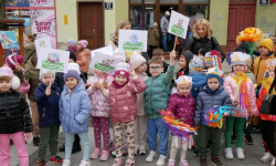 Powitanie wiosny na średzkim rynku