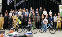 Uczeń z Karczyc z nagrodą w powiatowym turnieju pożarniczym