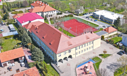 Bieg jubileuszowy na 80-lecie szkoły. Absolwenci wrócą na trasę wspomnień
